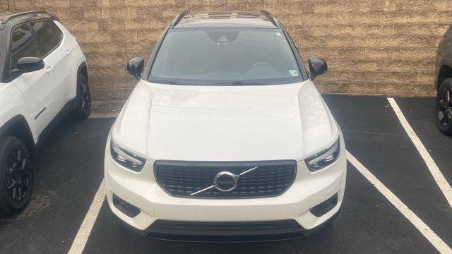 used 2019 Volvo XC40 car, priced at $21,244