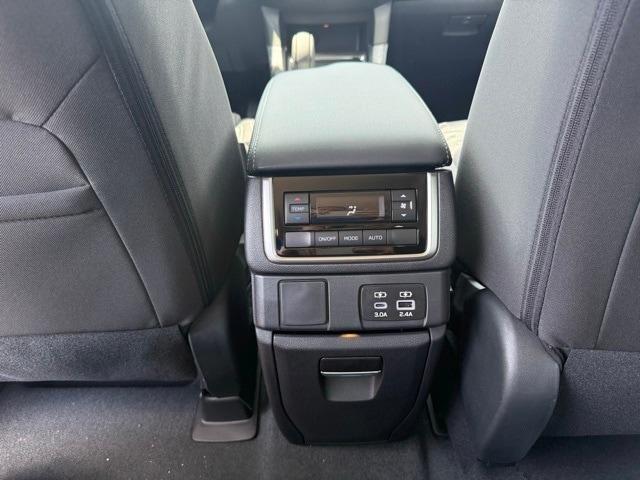 new 2025 Subaru Ascent car, priced at $41,952