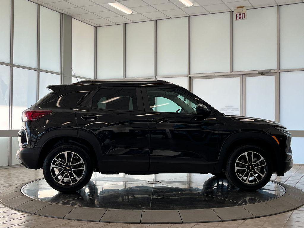 used 2024 Chevrolet TrailBlazer car, priced at $24,200