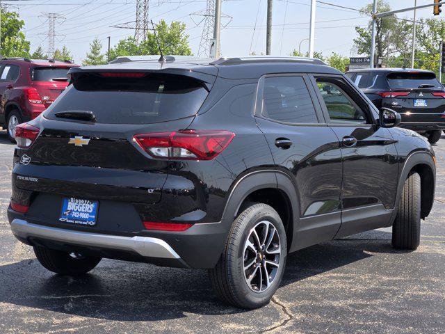 new 2025 Chevrolet TrailBlazer car, priced at $28,575