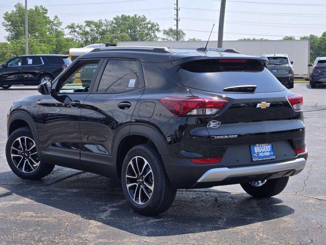 new 2025 Chevrolet TrailBlazer car, priced at $28,575