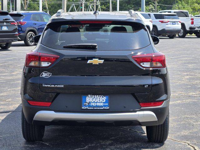 new 2025 Chevrolet TrailBlazer car, priced at $28,575