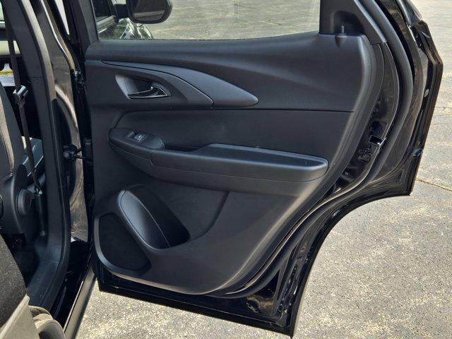 new 2025 Chevrolet TrailBlazer car, priced at $28,575