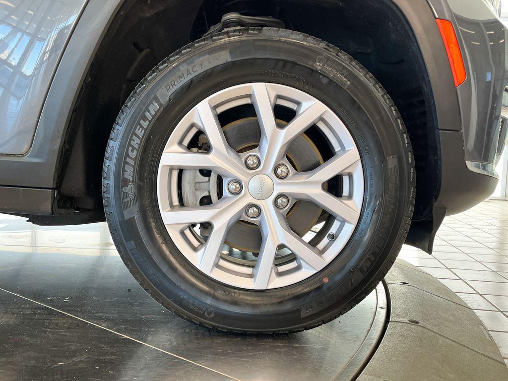 used 2022 Jeep Grand Cherokee L car, priced at $29,959