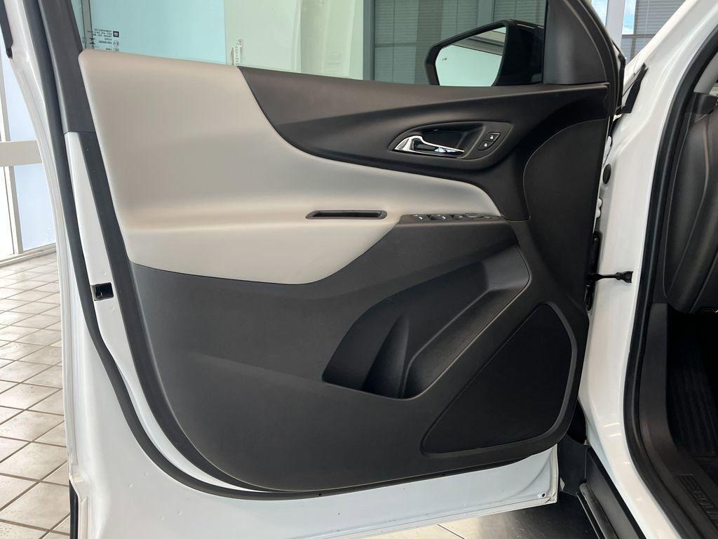 used 2023 Chevrolet Equinox car, priced at $20,760