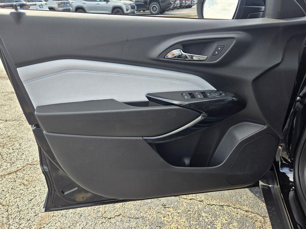 new 2026 Chevrolet Trax car, priced at $24,925