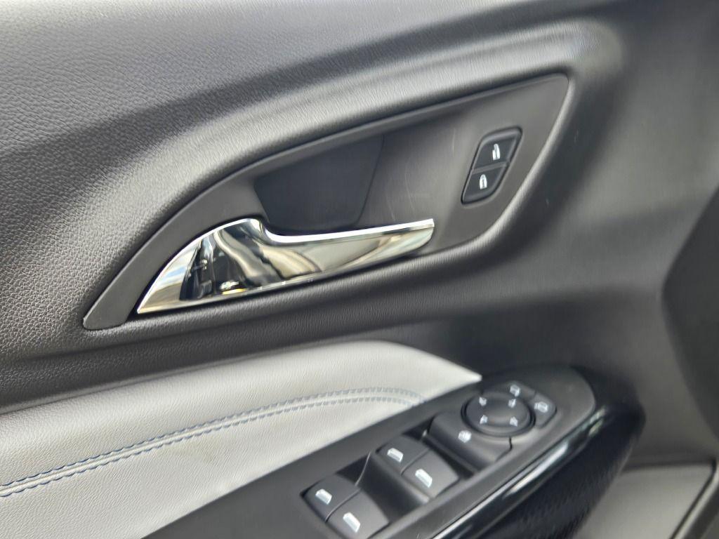 new 2026 Chevrolet Trax car, priced at $24,925