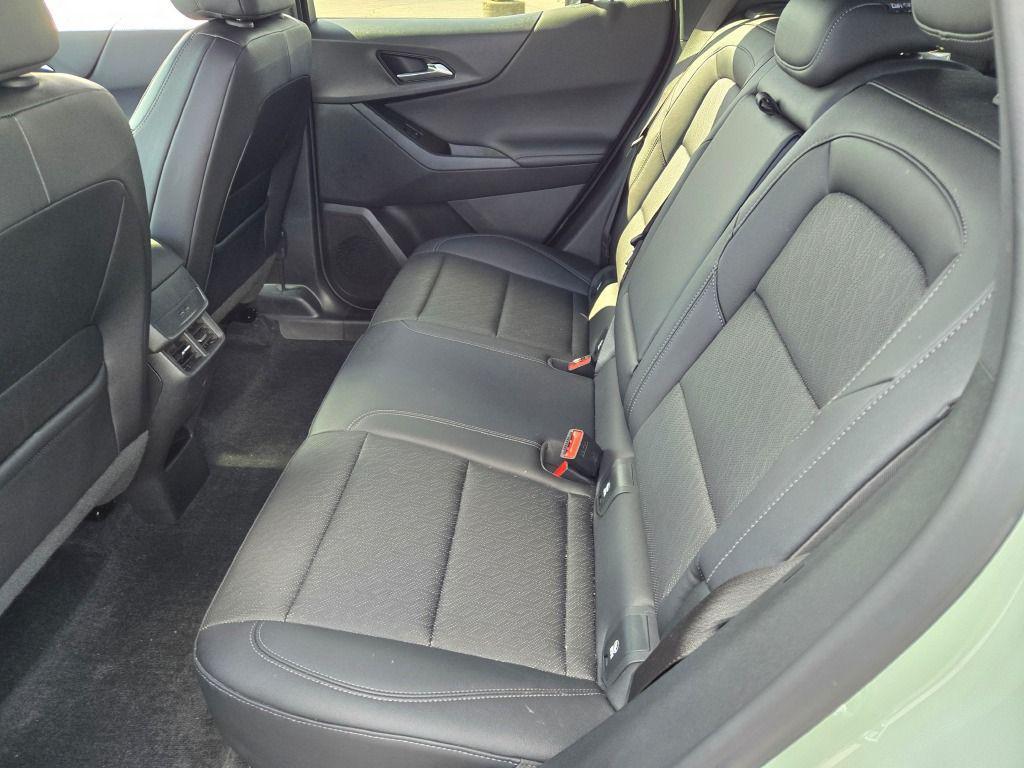 new 2025 Chevrolet Equinox car, priced at $29,930