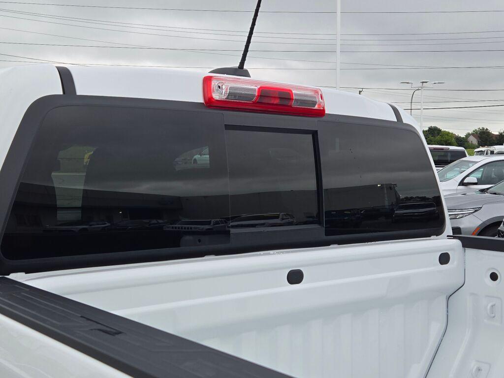 new 2025 Chevrolet Colorado car, priced at $33,520