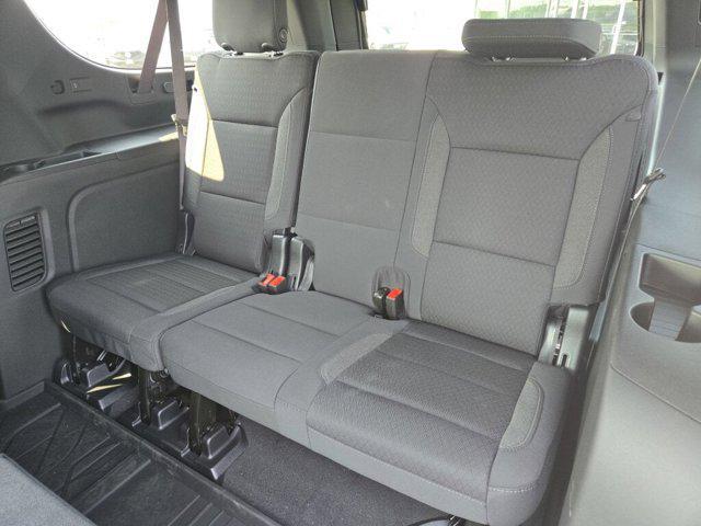 new 2025 Chevrolet Suburban car, priced at $67,618