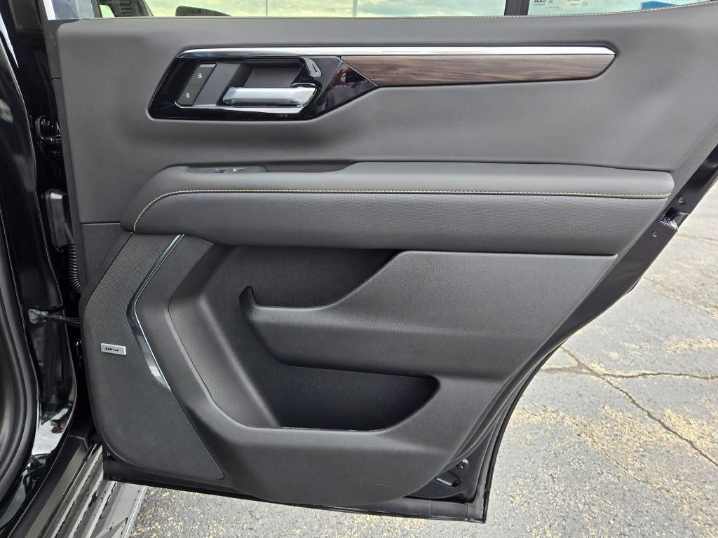 new 2025 Chevrolet Tahoe car, priced at $75,778