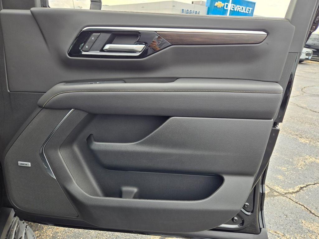 new 2025 Chevrolet Tahoe car, priced at $75,778