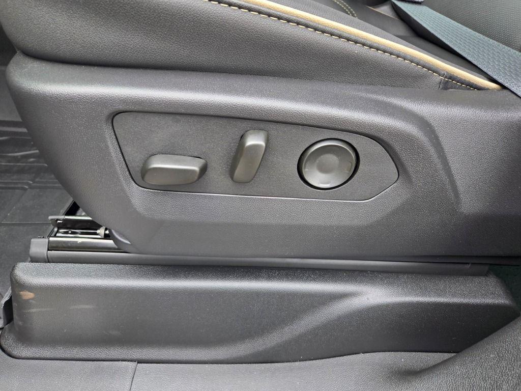 new 2025 Chevrolet Tahoe car, priced at $75,778