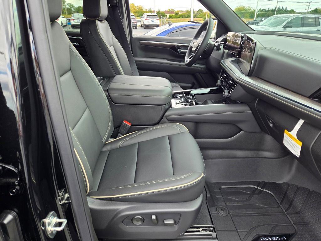 new 2025 Chevrolet Tahoe car, priced at $75,778