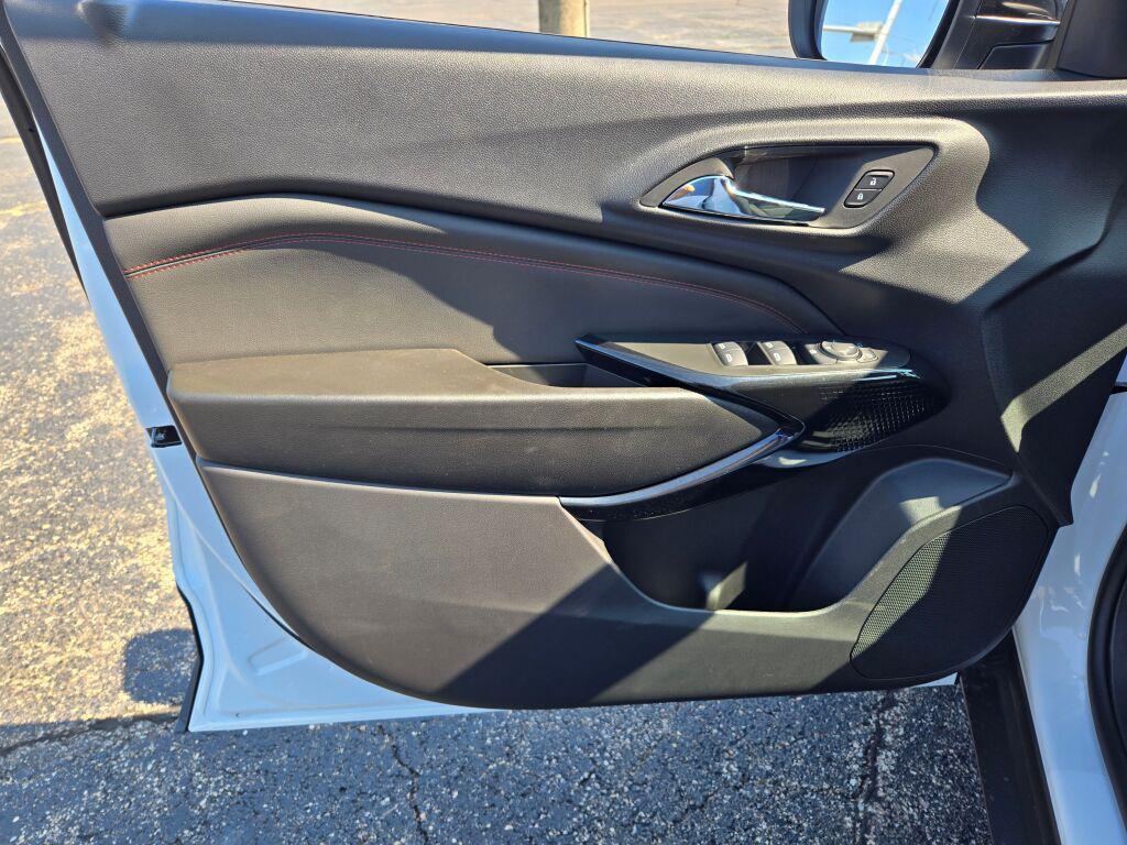 new 2025 Chevrolet Trax car, priced at $27,136