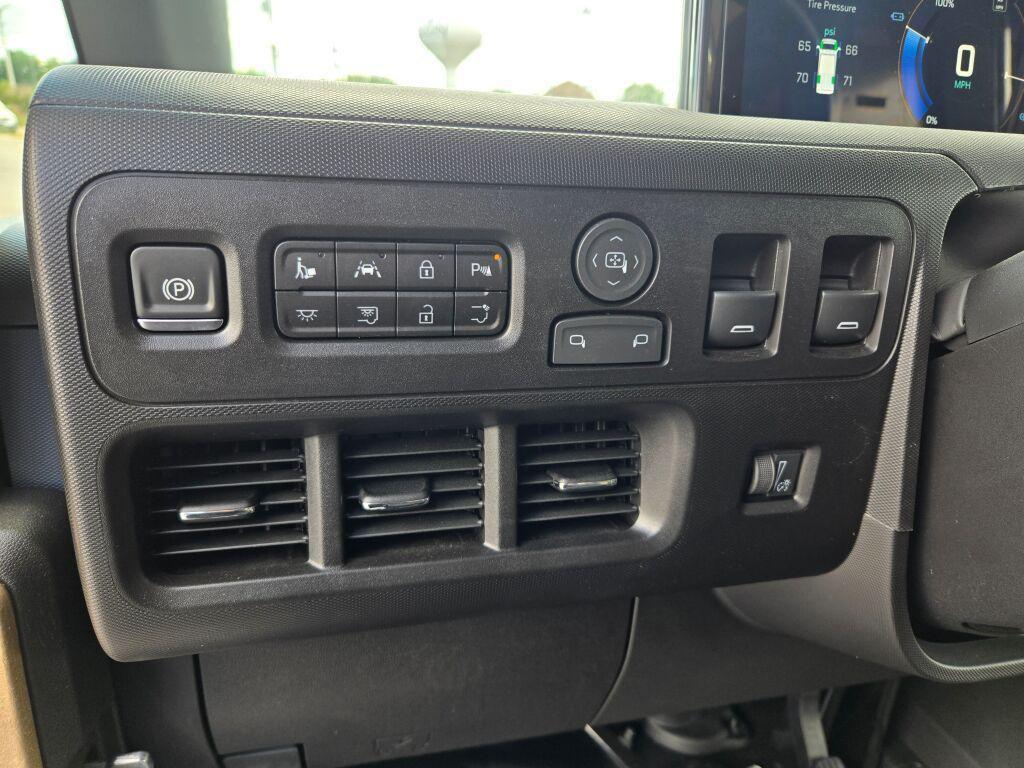 new 2025 Chevrolet BrightDrop 600 car, priced at $72,750