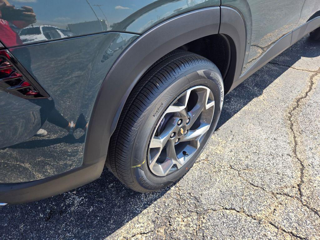 new 2025 Chevrolet Trax car, priced at $25,268