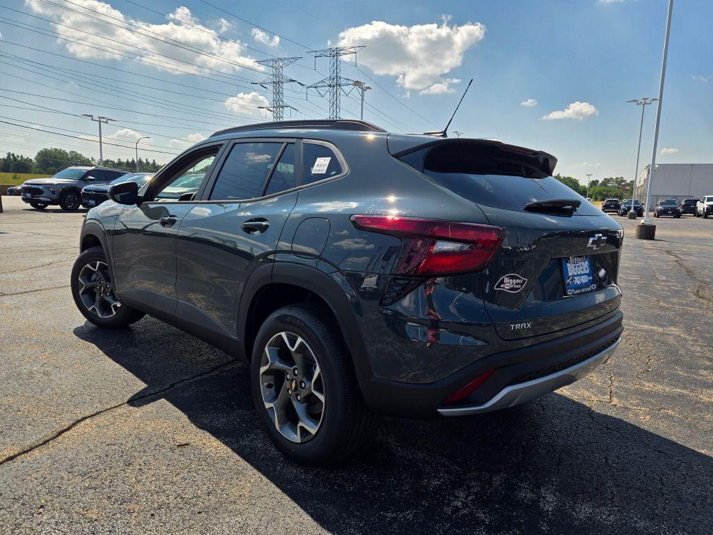 new 2025 Chevrolet Trax car, priced at $25,268