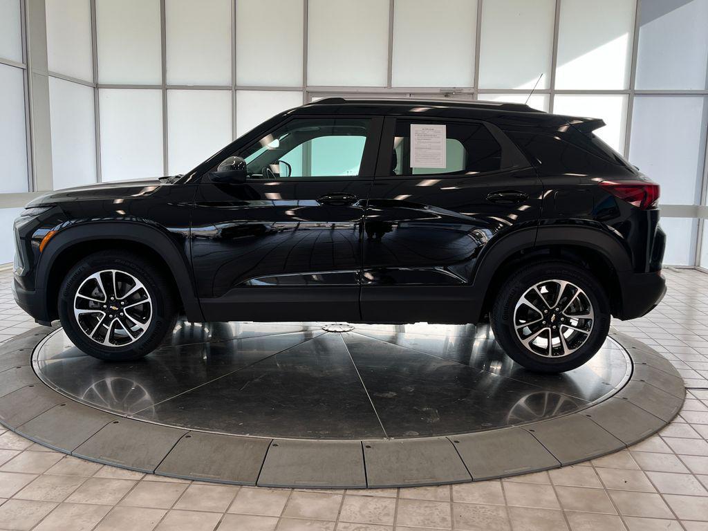 used 2024 Chevrolet TrailBlazer car, priced at $22,613