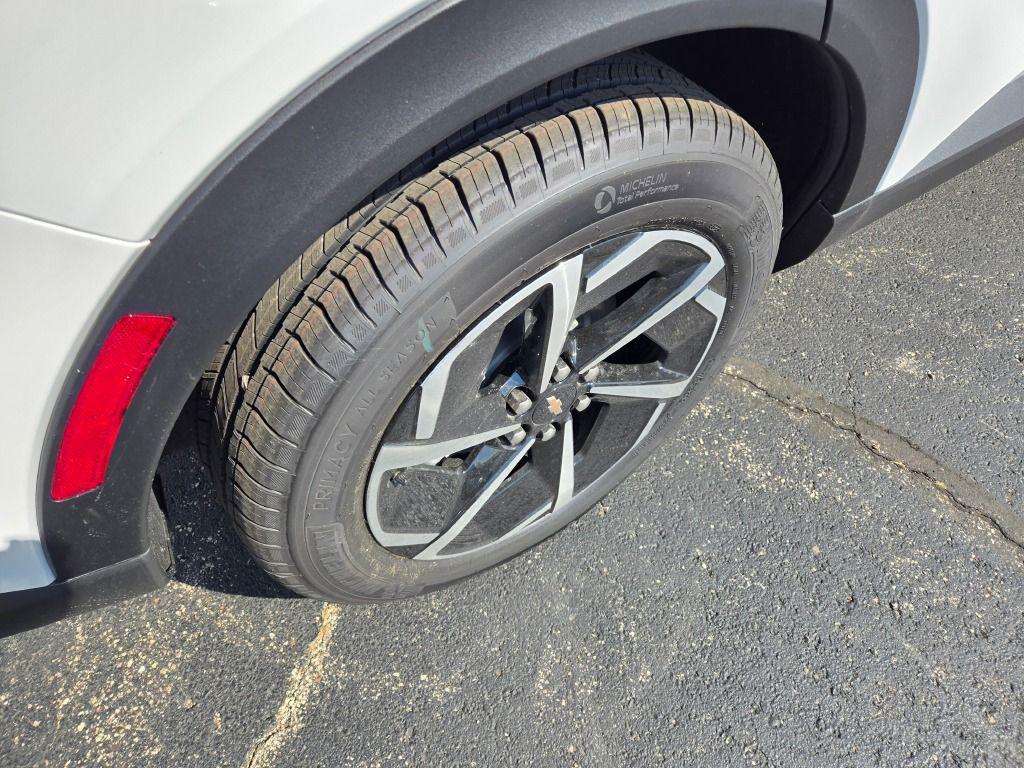 new 2026 Chevrolet Equinox EV car, priced at $43,445