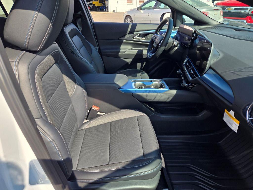 new 2026 Chevrolet Equinox EV car, priced at $43,445