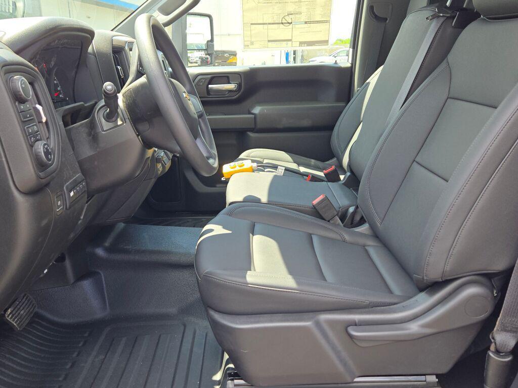 new 2025 Chevrolet Silverado 3500 car, priced at $68,853