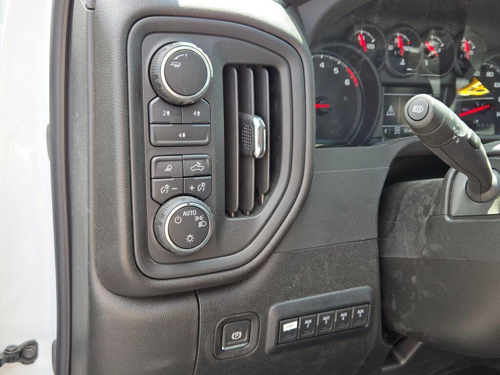 new 2025 Chevrolet Silverado 3500 car, priced at $68,853