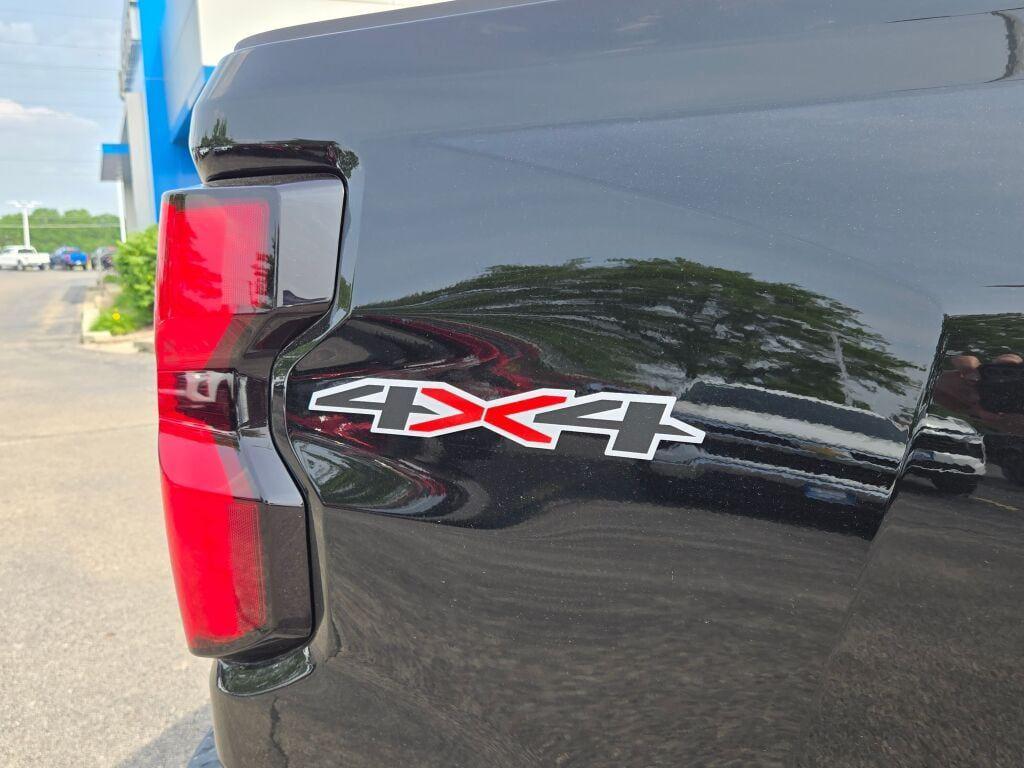 new 2025 Chevrolet Colorado car, priced at $41,819