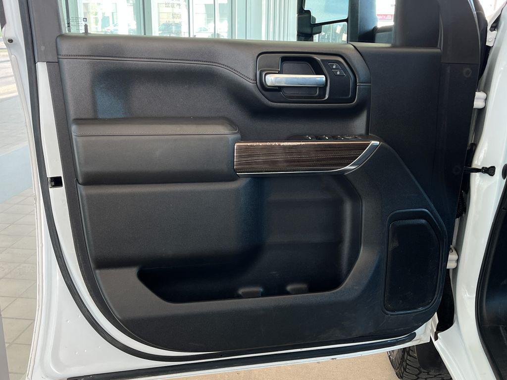 used 2021 Chevrolet Silverado 2500 car, priced at $44,960