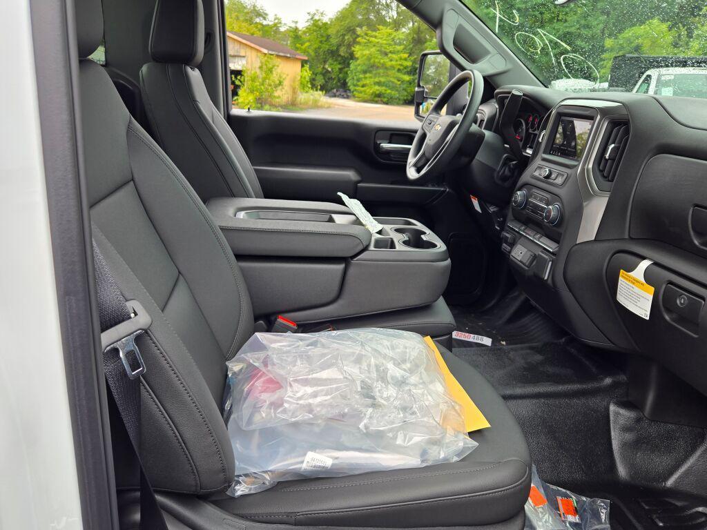 new 2025 Chevrolet Silverado 3500 car, priced at $67,171