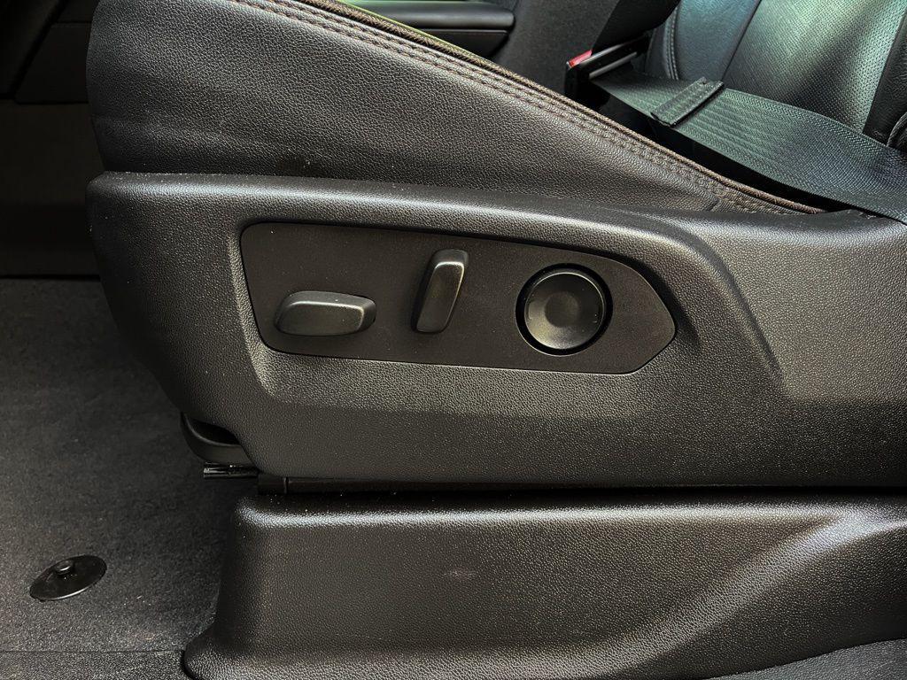 used 2022 Chevrolet Suburban car, priced at $55,213