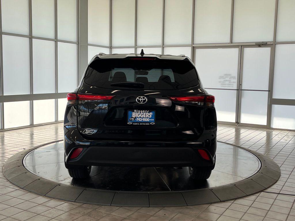 used 2023 Toyota Highlander car, priced at $35,488