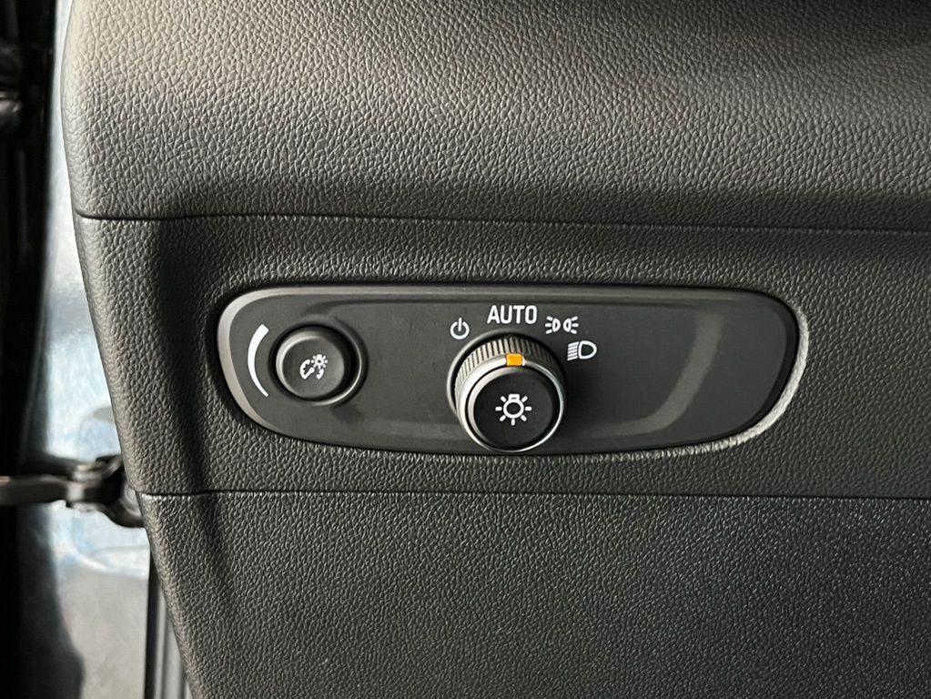 used 2023 Buick Envision car, priced at $32,960