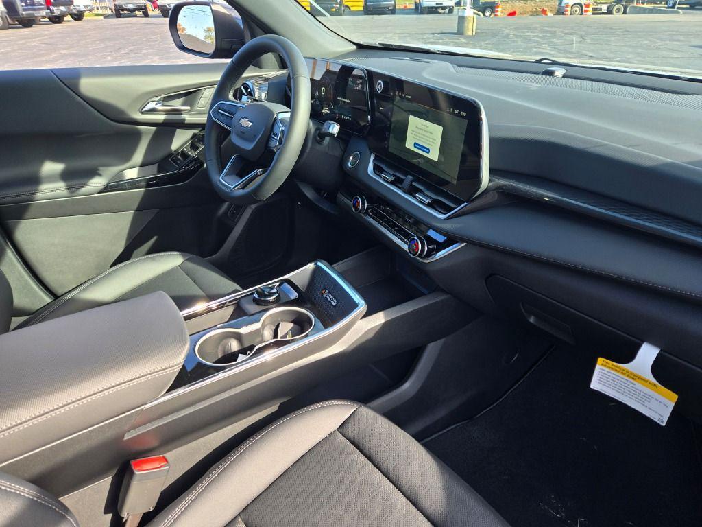 new 2026 Chevrolet Equinox car, priced at $34,484