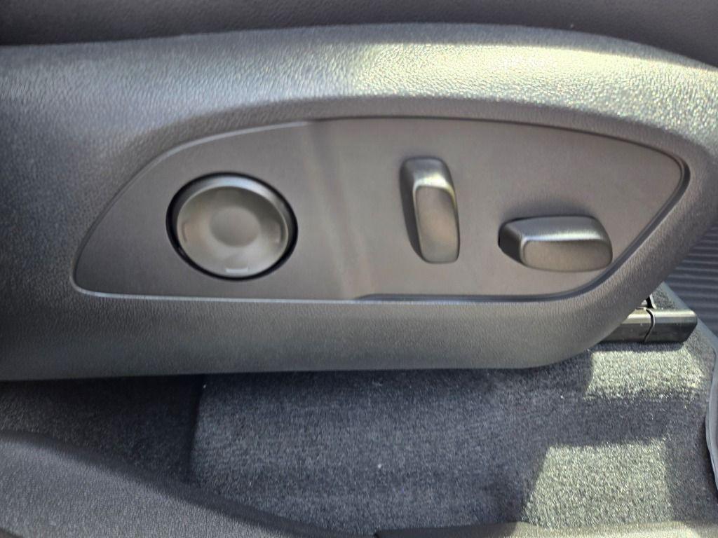 new 2026 Chevrolet Traverse car, priced at $60,055