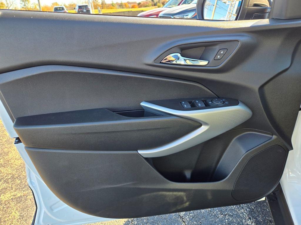 new 2026 Chevrolet Trax car, priced at $25,599