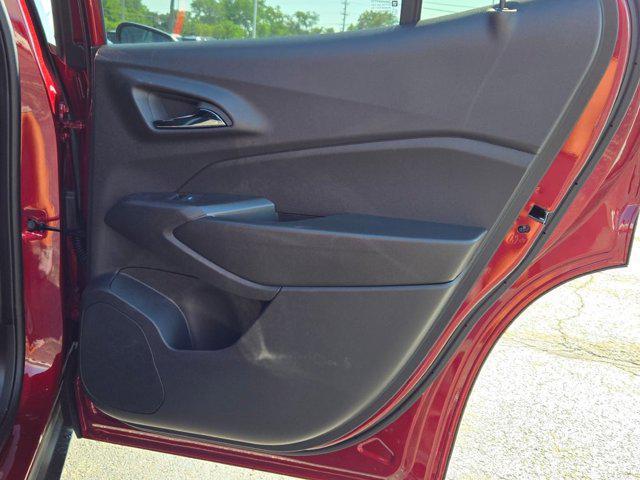 new 2025 Chevrolet Trax car, priced at $27,850