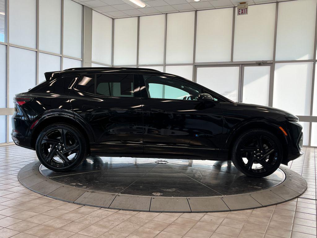 used 2024 Chevrolet Equinox EV car, priced at $29,300