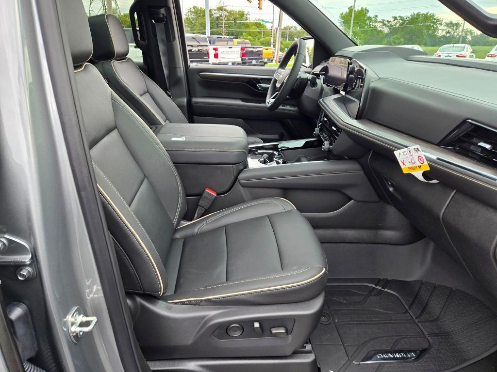 new 2025 Chevrolet Tahoe car, priced at $84,664