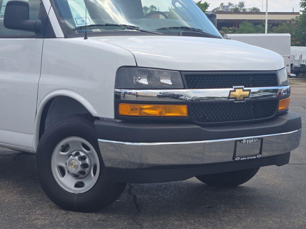 new 2025 Chevrolet Express 2500 car, priced at $52,920