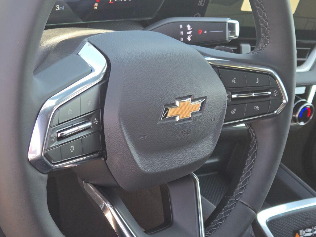 new 2026 Chevrolet Equinox car, priced at $35,415