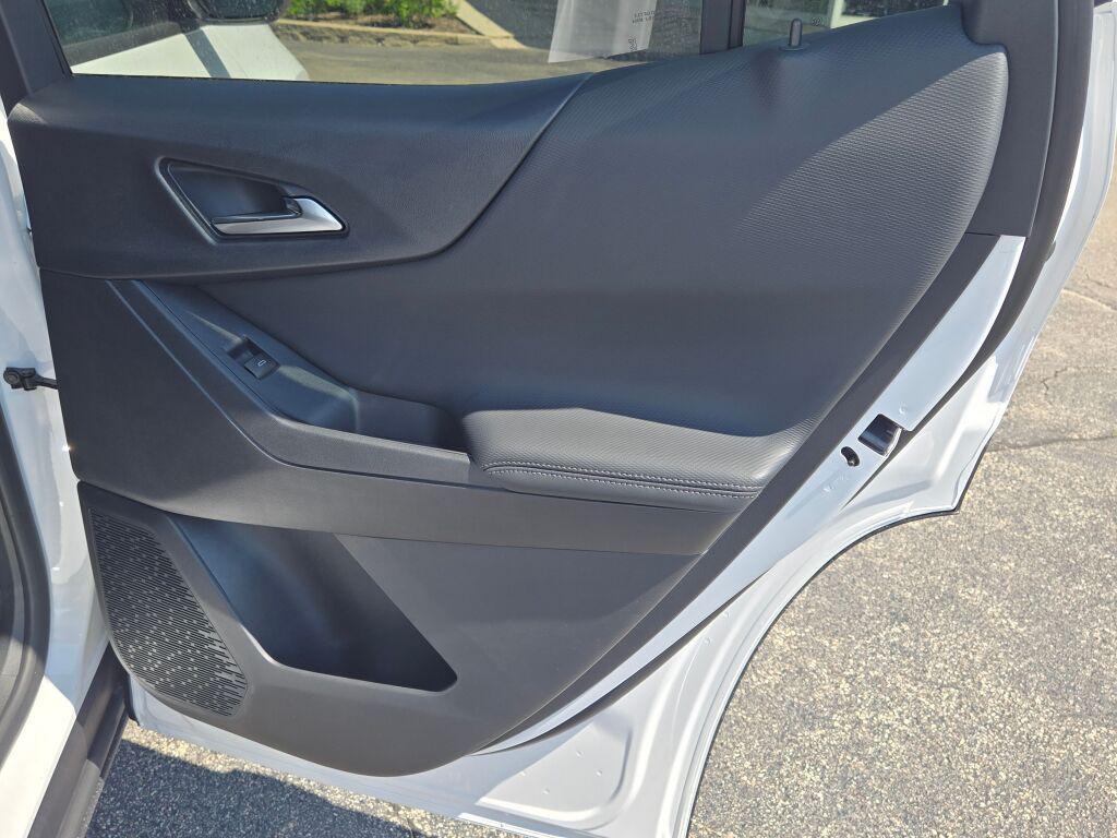 new 2026 Chevrolet Equinox car, priced at $35,415
