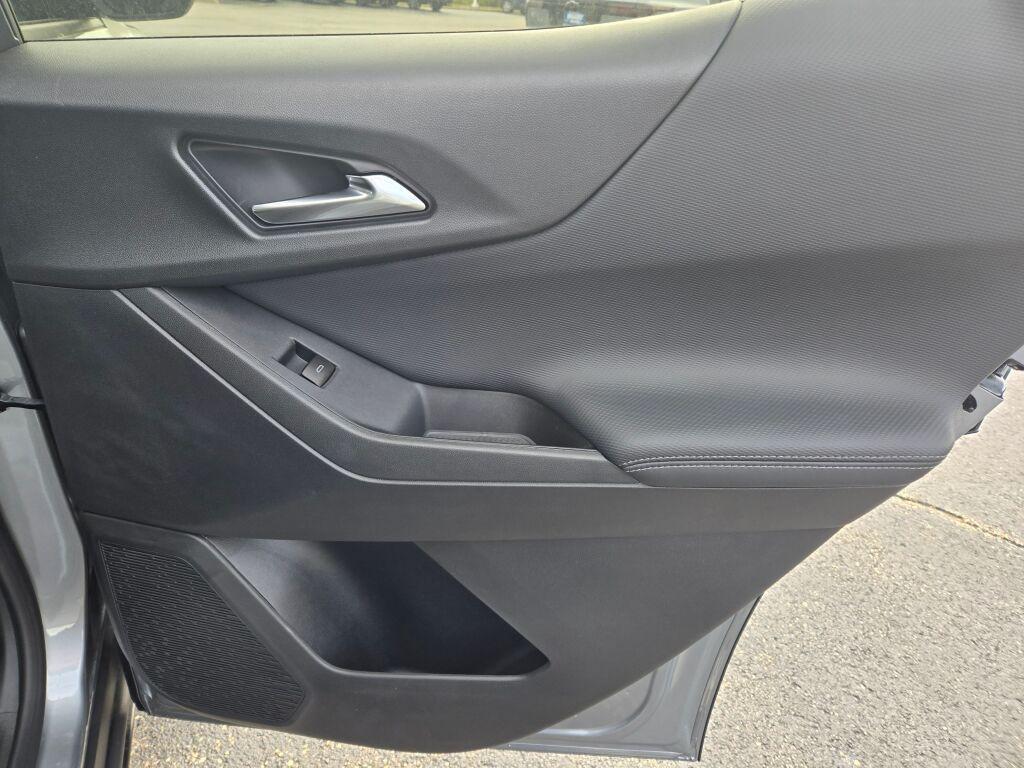 new 2026 Chevrolet Equinox car, priced at $34,380