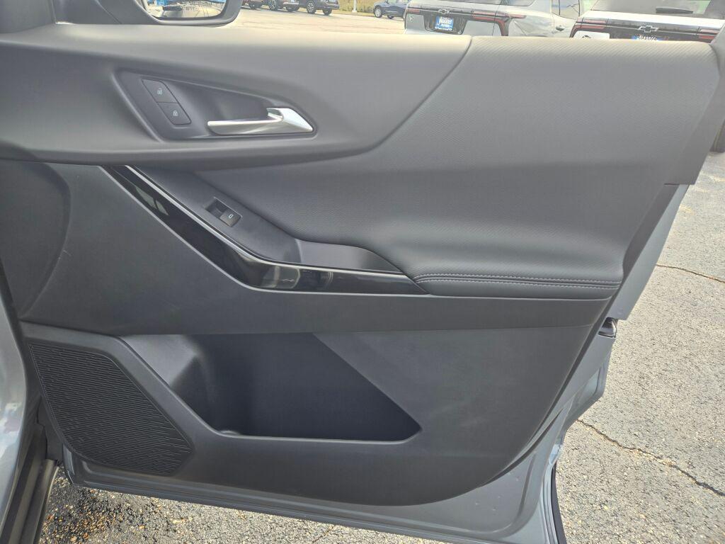 new 2026 Chevrolet Equinox car, priced at $34,380