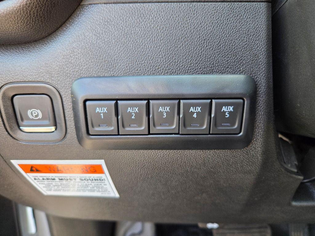 new 2025 Chevrolet Silverado 3500 car, priced at $51,143
