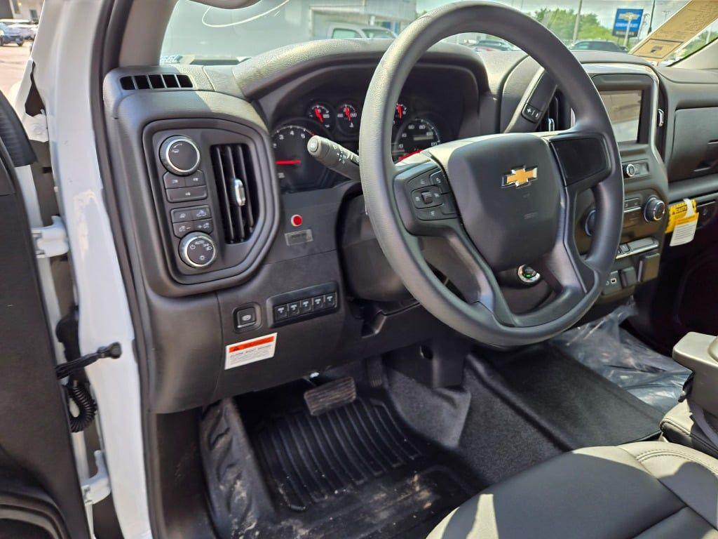new 2025 Chevrolet Silverado 3500 car, priced at $51,143
