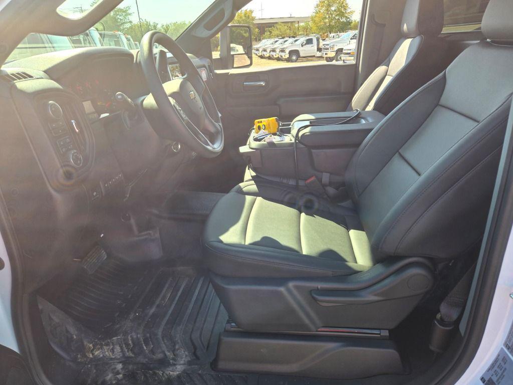 new 2025 Chevrolet Silverado 3500 car, priced at $81,282