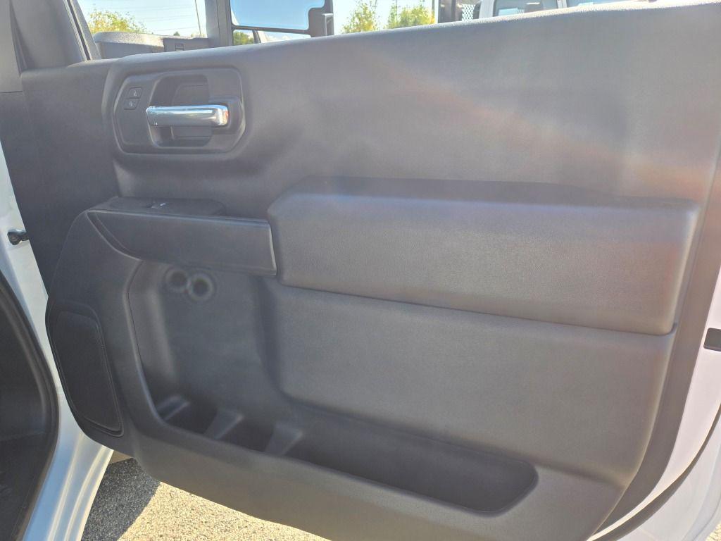 new 2025 Chevrolet Silverado 3500 car, priced at $81,282