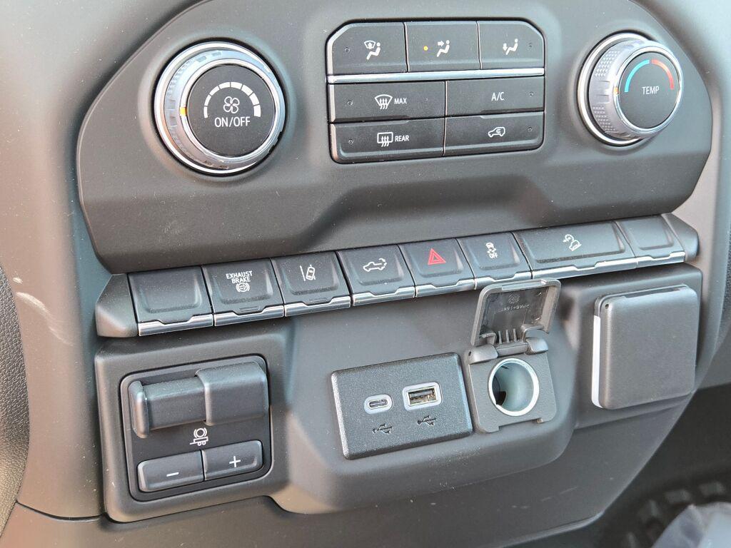 new 2025 Chevrolet Silverado 3500 car, priced at $62,450