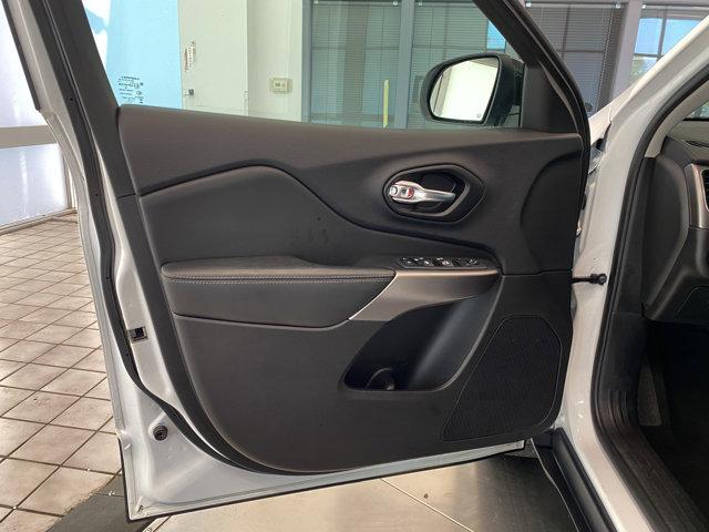 used 2022 Jeep Cherokee car, priced at $23,989